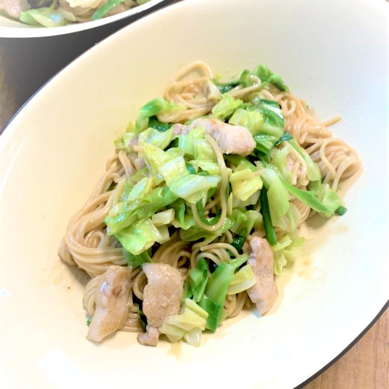 マー油豚骨焼きラーメン